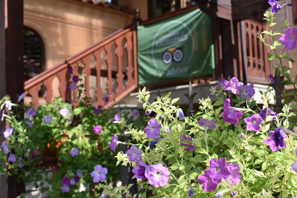 Family Hotel At Renaissance Square Plovdiv Kültér fotó